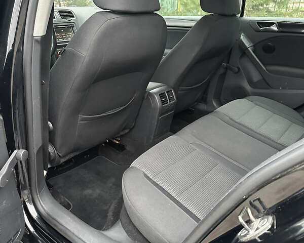 Черный Фольксваген Гольф, объемом двигателя 1.4 л и пробегом 171 тыс. км за 8200 $, фото 30 на Automoto.ua