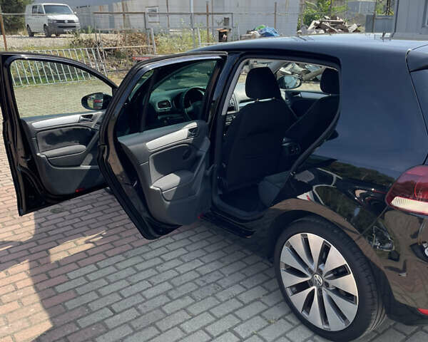 Чорний Фольксваген Гольф, об'ємом двигуна 1.39 л та пробігом 208 тис. км за 7900 $, фото 37 на Automoto.ua