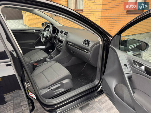 Черный Фольксваген Гольф, объемом двигателя 1.39 л и пробегом 193 тыс. км за 7600 $, фото 23 на Automoto.ua