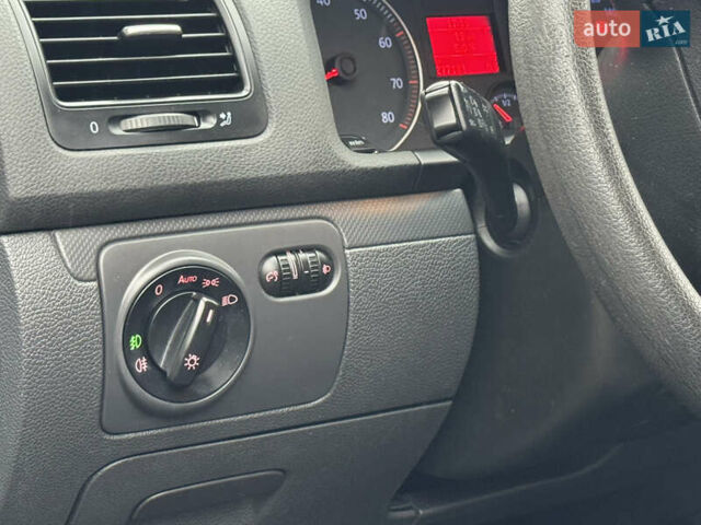 Чорний Фольксваген Гольф, об'ємом двигуна 1.4 л та пробігом 270 тис. км за 5700 $, фото 36 на Automoto.ua