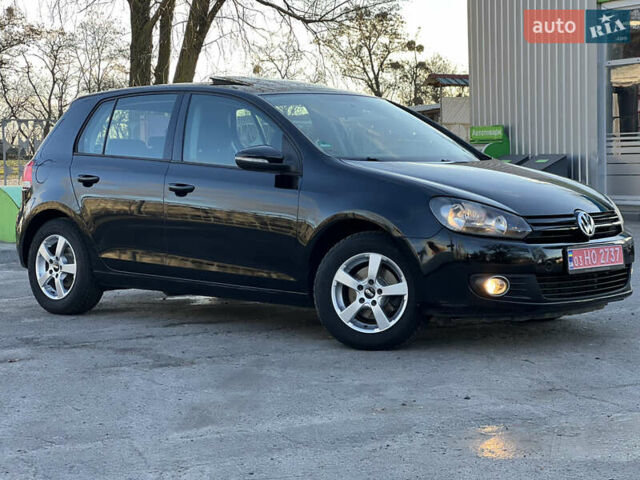 Черный Фольксваген Гольф, объемом двигателя 1.6 л и пробегом 210 тыс. км за 8150 $, фото 12 на Automoto.ua