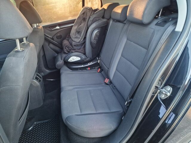 Чорний Фольксваген Гольф, об'ємом двигуна 2 л та пробігом 307 тис. км за 7499 $, фото 15 на Automoto.ua