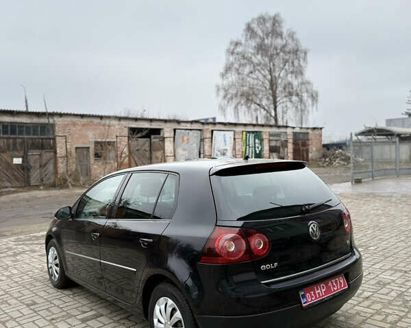 Черный Фольксваген Гольф, объемом двигателя 1.6 л и пробегом 185 тыс. км за 6999 $, фото 16 на Automoto.ua