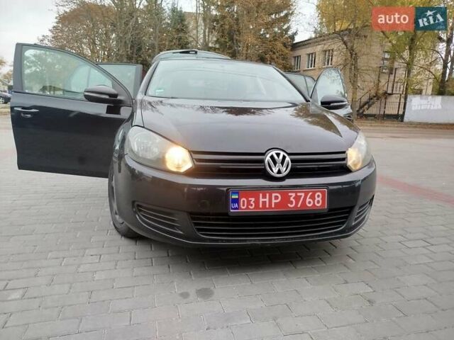 Черный Фольксваген Гольф, объемом двигателя 1.4 л и пробегом 228 тыс. км за 6800 $, фото 6 на Automoto.ua