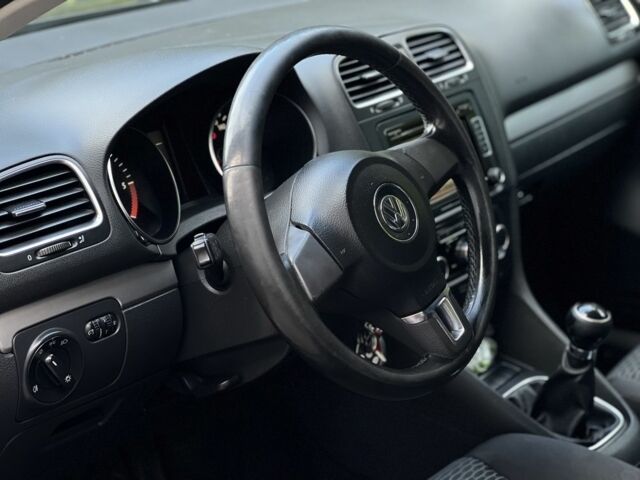 Черный Фольксваген Гольф, объемом двигателя 2 л и пробегом 249 тыс. км за 6890 $, фото 8 на Automoto.ua