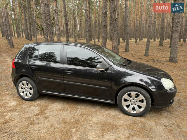 Черный Фольксваген Гольф, объемом двигателя 1.6 л и пробегом 431 тыс. км за 6700 $, фото 1 на Automoto.ua