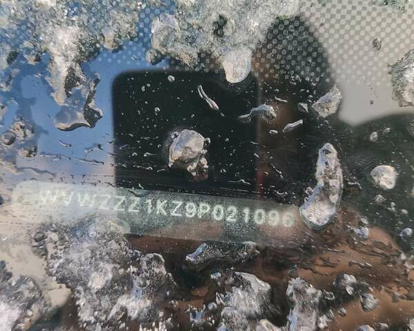 Черный Фольксваген Гольф, объемом двигателя 1.4 л и пробегом 181 тыс. км за 7800 $, фото 22 на Automoto.ua