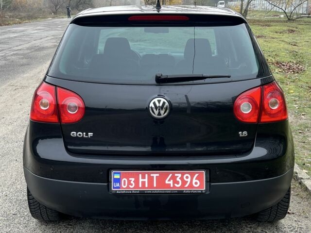 Черный Фольксваген Гольф, объемом двигателя 1.6 л и пробегом 167 тыс. км за 6999 $, фото 5 на Automoto.ua