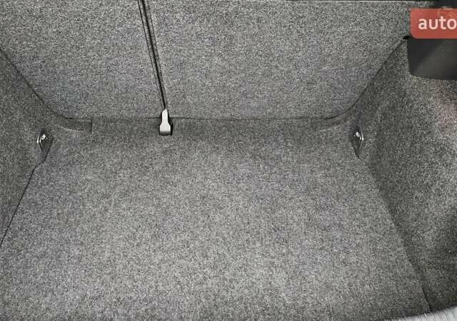 Черный Фольксваген Гольф, объемом двигателя 1.4 л и пробегом 181 тыс. км за 7800 $, фото 10 на Automoto.ua