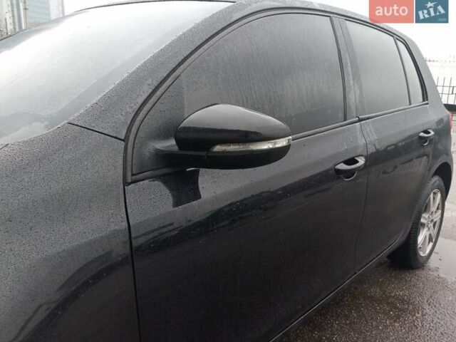 Черный Фольксваген Гольф, объемом двигателя 1.6 л и пробегом 214 тыс. км за 8200 $, фото 5 на Automoto.ua