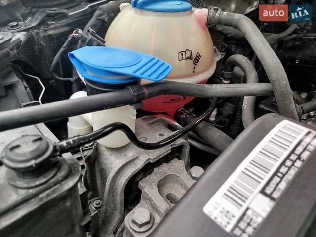 Черный Фольксваген Гольф, объемом двигателя 1.4 л и пробегом 228 тыс. км за 6800 $, фото 16 на Automoto.ua