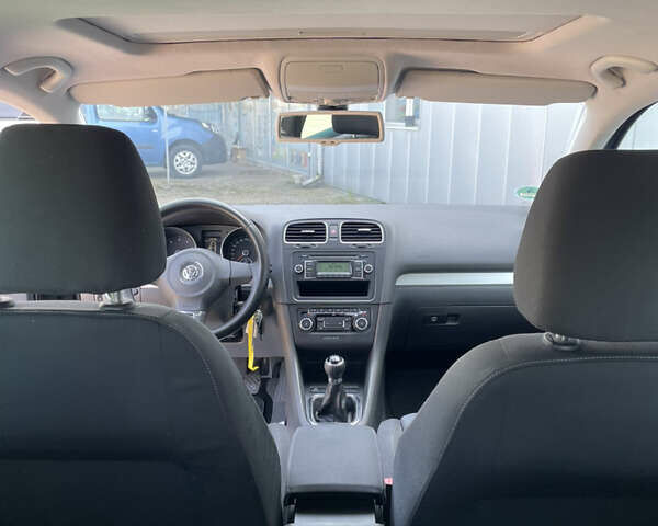 Чорний Фольксваген Гольф, об'ємом двигуна 1.39 л та пробігом 208 тис. км за 7900 $, фото 58 на Automoto.ua