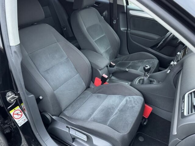 Черный Фольксваген Гольф, объемом двигателя 1.4 л и пробегом 168 тыс. км за 7350 $, фото 18 на Automoto.ua