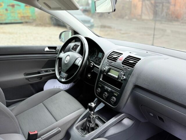 Черный Фольксваген Гольф, объемом двигателя 0 л и пробегом 185 тыс. км за 6999 $, фото 7 на Automoto.ua