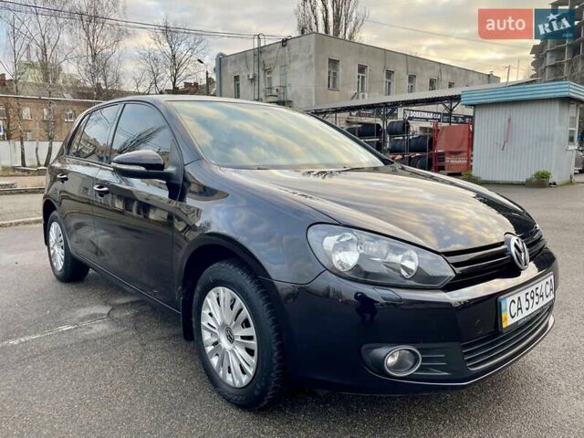 Черный Фольксваген Гольф, объемом двигателя 1.6 л и пробегом 247 тыс. км за 7950 $, фото 5 на Automoto.ua