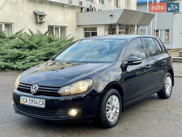 Черный Фольксваген Гольф, объемом двигателя 1.6 л и пробегом 247 тыс. км за 7950 $, фото 1 на Automoto.ua