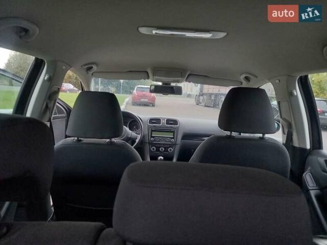 Черный Фольксваген Гольф, объемом двигателя 1.4 л и пробегом 234 тыс. км за 6600 $, фото 38 на Automoto.ua