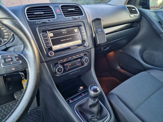 Чорний Фольксваген Гольф, об'ємом двигуна 2 л та пробігом 307 тис. км за 7499 $, фото 21 на Automoto.ua