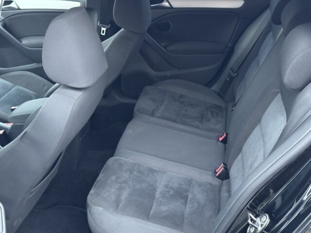 Черный Фольксваген Гольф, объемом двигателя 1.4 л и пробегом 168 тыс. км за 7350 $, фото 16 на Automoto.ua