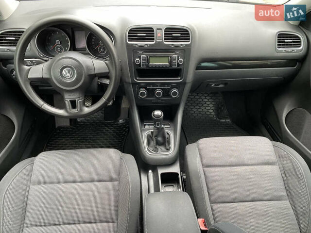 Черный Фольксваген Гольф, объемом двигателя 1.39 л и пробегом 240 тыс. км за 7550 $, фото 13 на Automoto.ua