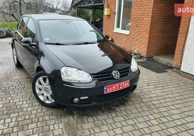Черный Фольксваген Гольф, объемом двигателя 1.4 л и пробегом 181 тыс. км за 7800 $, фото 4 на Automoto.ua