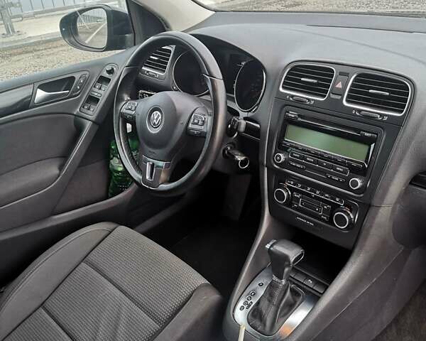 Черный Фольксваген Гольф, объемом двигателя 1.4 л и пробегом 173 тыс. км за 8700 $, фото 10 на Automoto.ua