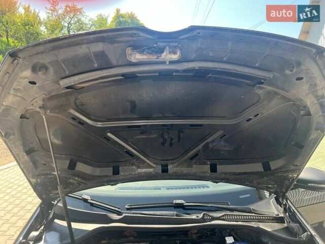 Черный Фольксваген Гольф, объемом двигателя 1.39 л и пробегом 210 тыс. км за 6850 $, фото 18 на Automoto.ua