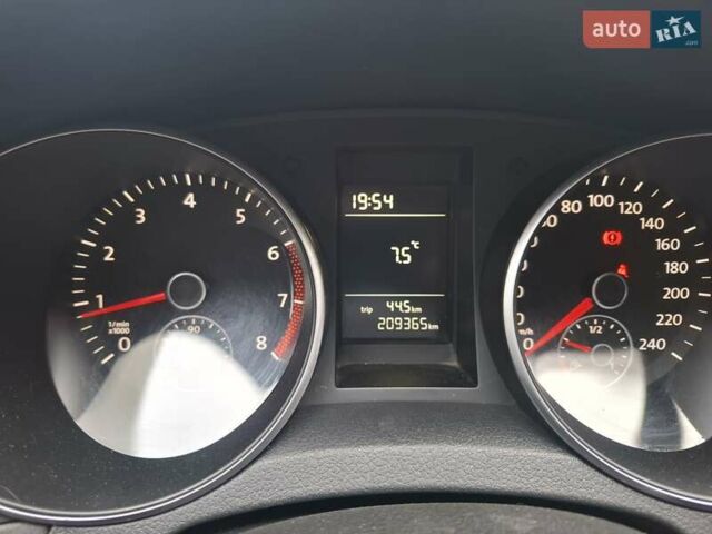 Чорний Фольксваген Гольф, об'ємом двигуна 1.39 л та пробігом 209 тис. км за 7400 $, фото 13 на Automoto.ua