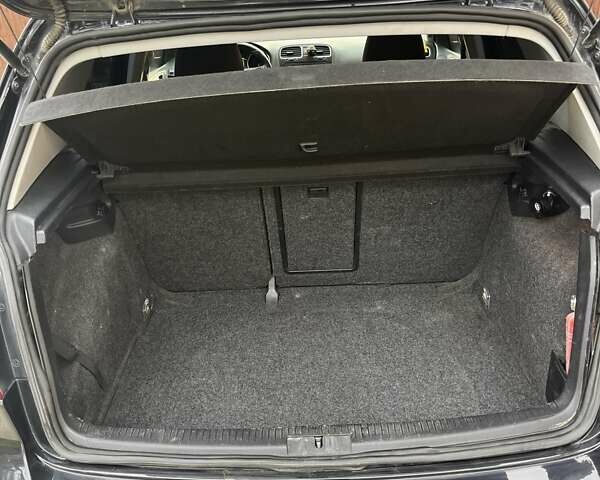 Черный Фольксваген Гольф, объемом двигателя 1.39 л и пробегом 239 тыс. км за 6800 $, фото 10 на Automoto.ua