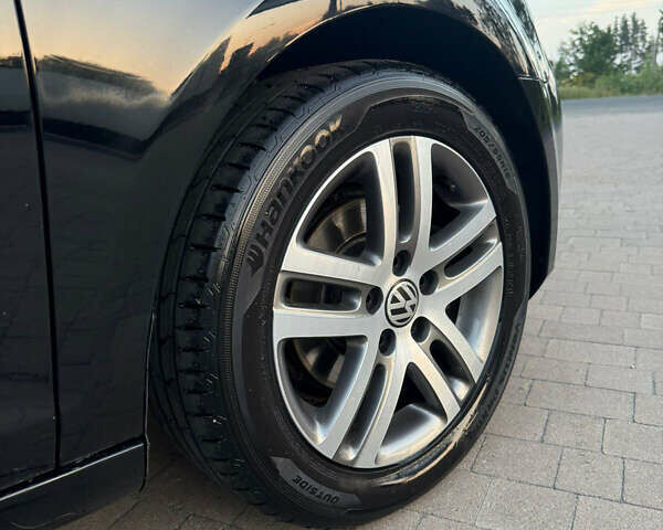 Черный Фольксваген Гольф, объемом двигателя 1.4 л и пробегом 201 тыс. км за 7700 $, фото 10 на Automoto.ua