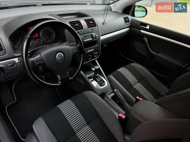 Чорний Фольксваген Гольф, об'ємом двигуна 1.4 л та пробігом 223 тис. км за 6700 $, фото 8 на Automoto.ua