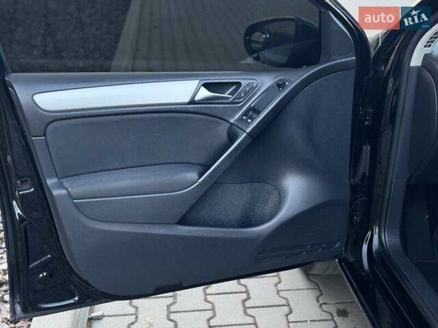 Чорний Фольксваген Гольф, об'ємом двигуна 1.39 л та пробігом 196 тис. км за 7100 $, фото 28 на Automoto.ua