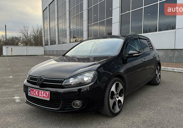 Черный Фольксваген Гольф, объемом двигателя 1.39 л и пробегом 256 тыс. км за 7799 $, фото 6 на Automoto.ua