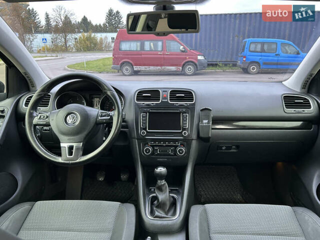 Фольксваген Гольф 2009 в Ровно на Automoto.ua Черный Фольксваген Гольф, объемом двигателя 1.97 л и пробегом 307 тыс. км за 7200 $, фото 17 на Automoto.ua