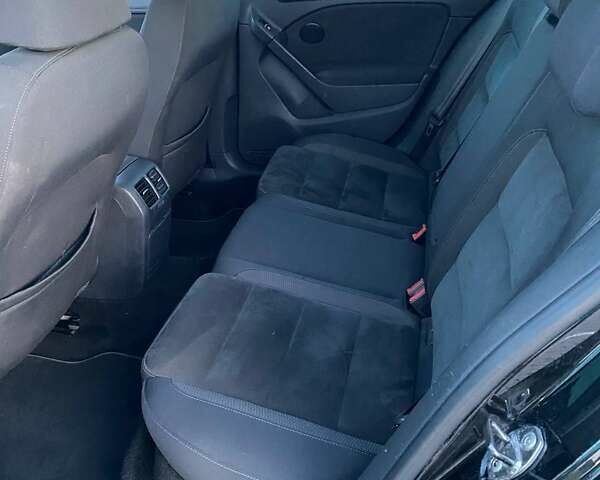 Черный Фольксваген Гольф, объемом двигателя 1.39 л и пробегом 227 тыс. км за 8300 $, фото 21 на Automoto.ua