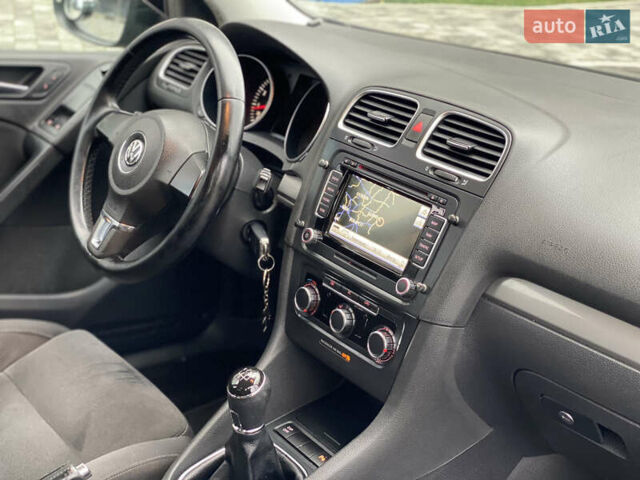 Черный Фольксваген Гольф, объемом двигателя 1.39 л и пробегом 190 тыс. км за 7200 $, фото 28 на Automoto.ua