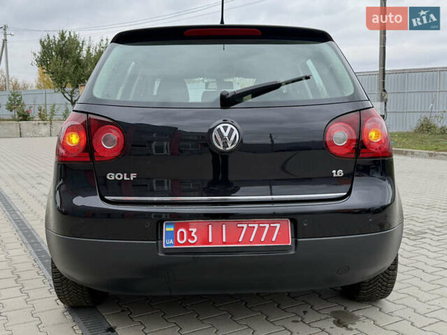 Черный Фольксваген Гольф, объемом двигателя 1.6 л и пробегом 189 тыс. км за 6650 $, фото 21 на Automoto.ua