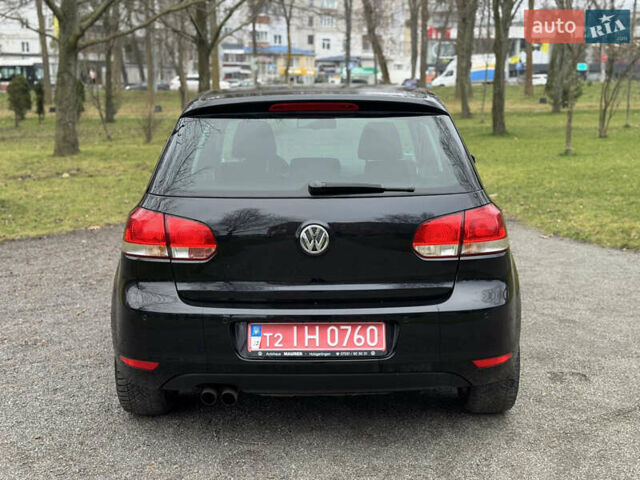 Черный Фольксваген Гольф, объемом двигателя 1.39 л и пробегом 251 тыс. км за 8400 $, фото 4 на Automoto.ua
