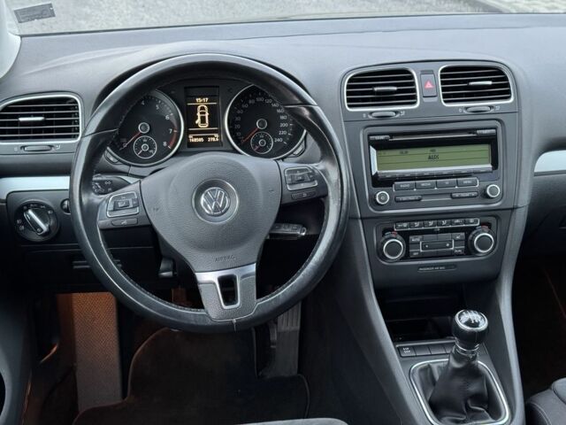 Черный Фольксваген Гольф, объемом двигателя 1.4 л и пробегом 168 тыс. км за 7350 $, фото 14 на Automoto.ua