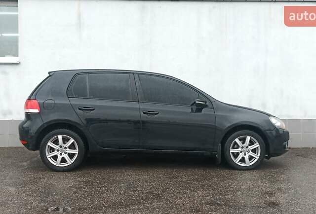Черный Фольксваген Гольф, объемом двигателя 1.6 л и пробегом 214 тыс. км за 8200 $, фото 4 на Automoto.ua