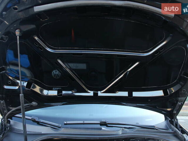 Черный Фольксваген Гольф, объемом двигателя 1.6 л и пробегом 210 тыс. км за 7390 $, фото 81 на Automoto.ua