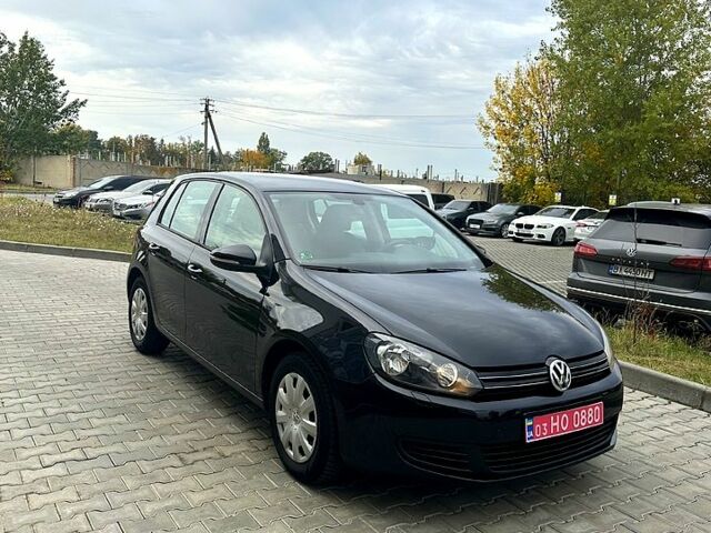 Черный Фольксваген Гольф, объемом двигателя 1.4 л и пробегом 150 тыс. км за 7800 $, фото 6 на Automoto.ua