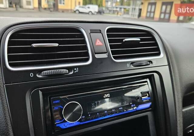 Черный Фольксваген Гольф, объемом двигателя 1.39 л и пробегом 197 тыс. км за 7350 $, фото 76 на Automoto.ua