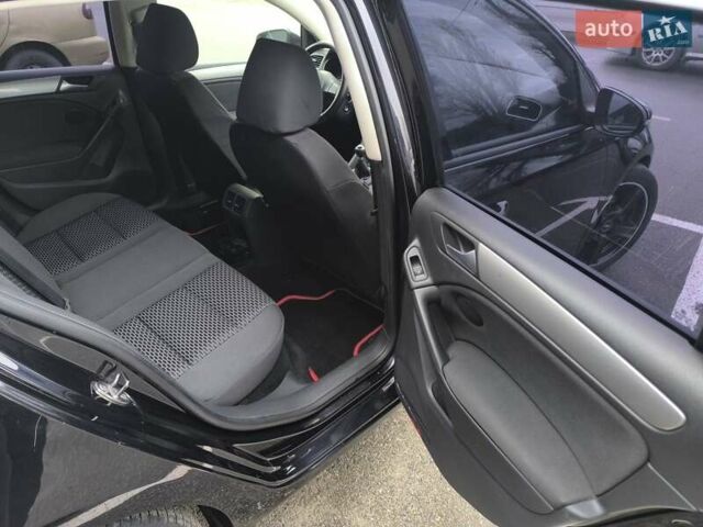 Черный Фольксваген Гольф, объемом двигателя 1.6 л и пробегом 216 тыс. км за 7400 $, фото 11 на Automoto.ua