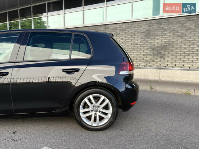 Чорний Фольксваген Гольф, об'ємом двигуна 1.39 л та пробігом 208 тис. км за 7200 $, фото 4 на Automoto.ua