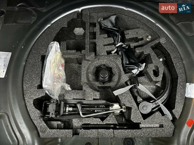 Черный Фольксваген Гольф, объемом двигателя 1.4 л и пробегом 197 тыс. км за 7999 $, фото 63 на Automoto.ua