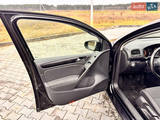 Чорний Фольксваген Гольф, об'ємом двигуна 1.8 л та пробігом 200 тис. км за 7199 $, фото 28 на Automoto.ua