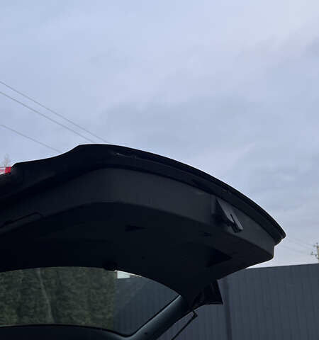 Черный Фольксваген Гольф, объемом двигателя 1.39 л и пробегом 242 тыс. км за 7999 $, фото 33 на Automoto.ua