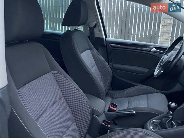 Черный Фольксваген Гольф, объемом двигателя 1.4 л и пробегом 201 тыс. км за 7300 $, фото 10 на Automoto.ua