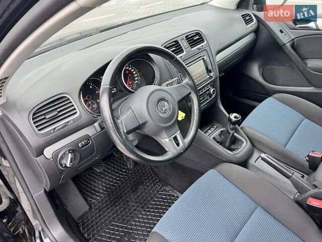 Чорний Фольксваген Гольф, об'ємом двигуна 1.6 л та пробігом 138 тис. км за 7999 $, фото 44 на Automoto.ua